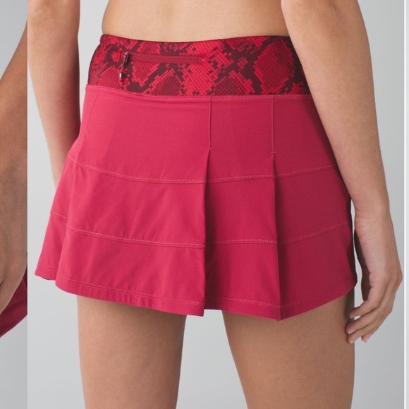 lululemon athletica Pants - Lululemon Cranberry Pace Rival Skirt 4 Regular